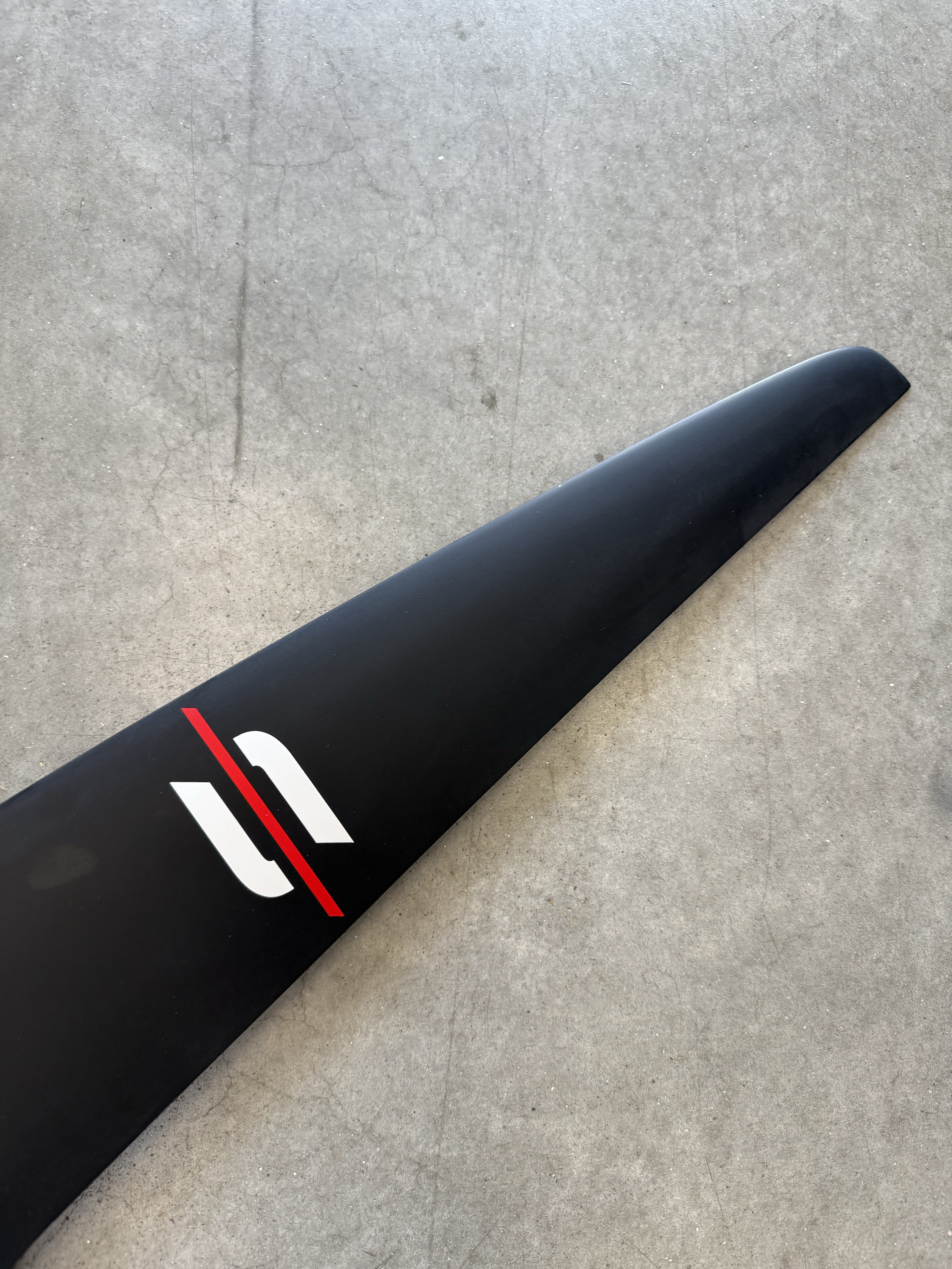 Leviathan 1300 Blackbird - demo gear refurbished 2026