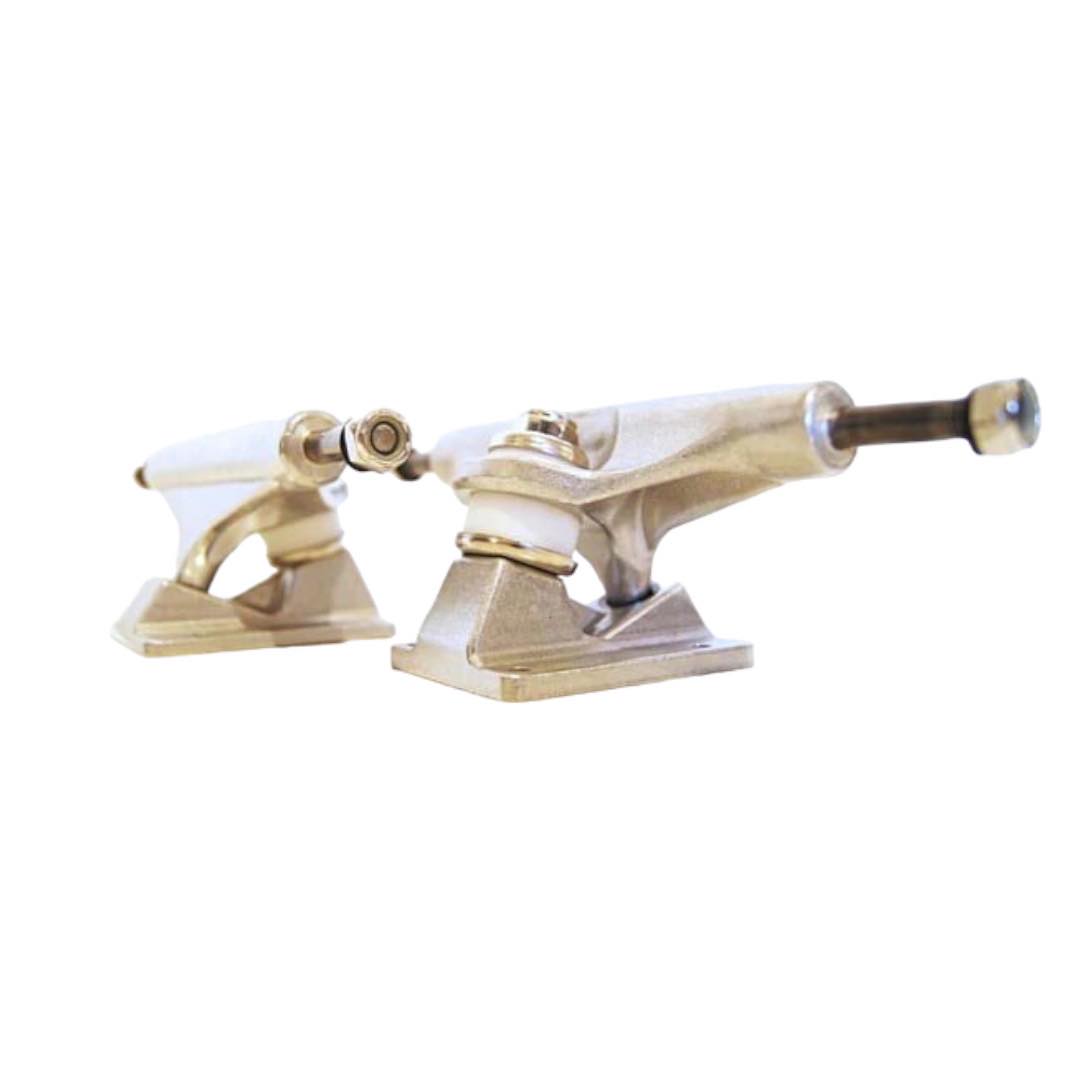 Skatetripper Truck #022 Hallow KingPin 139