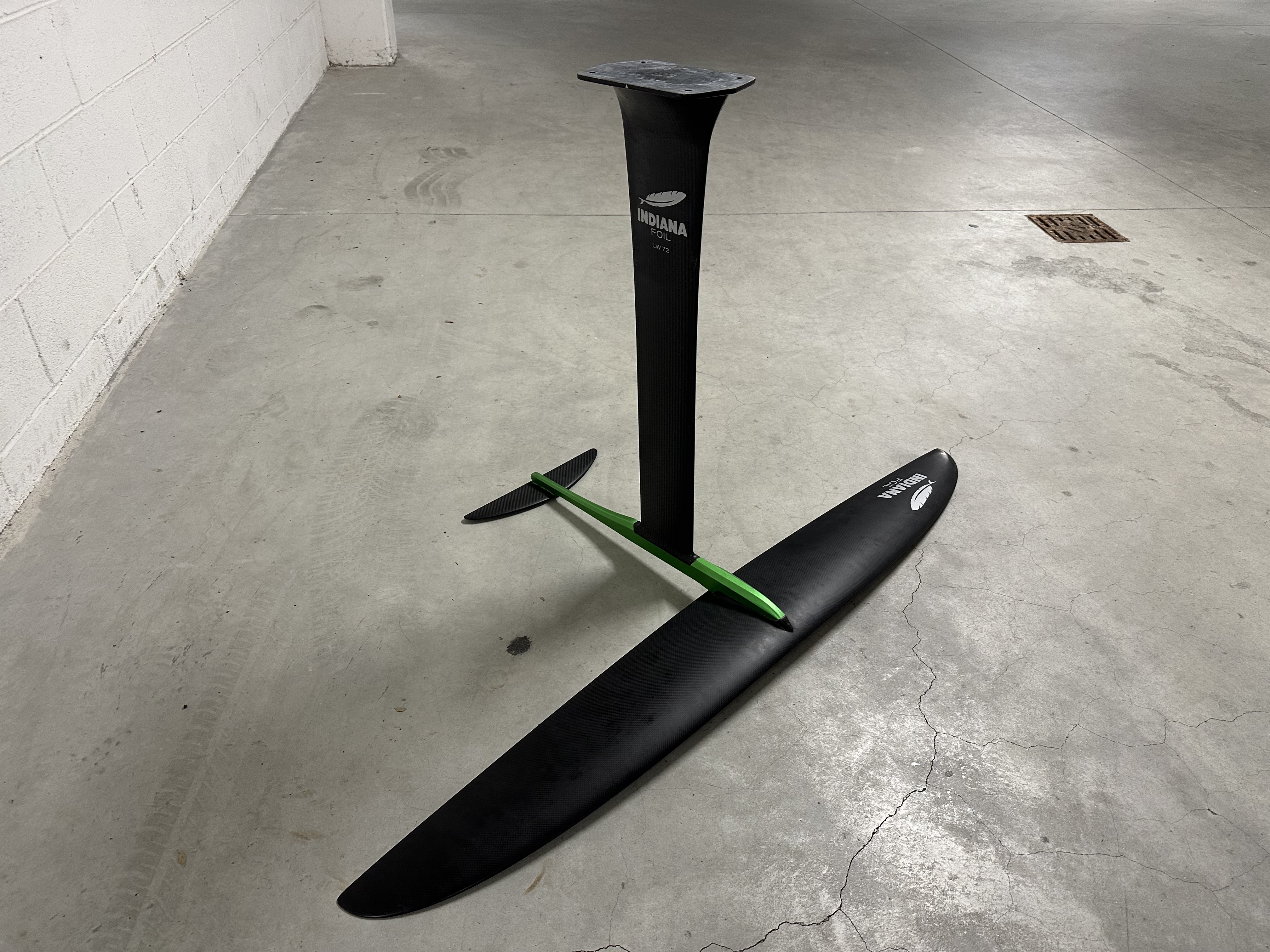 Hydrofoil carbon completo per pumping e wing foil