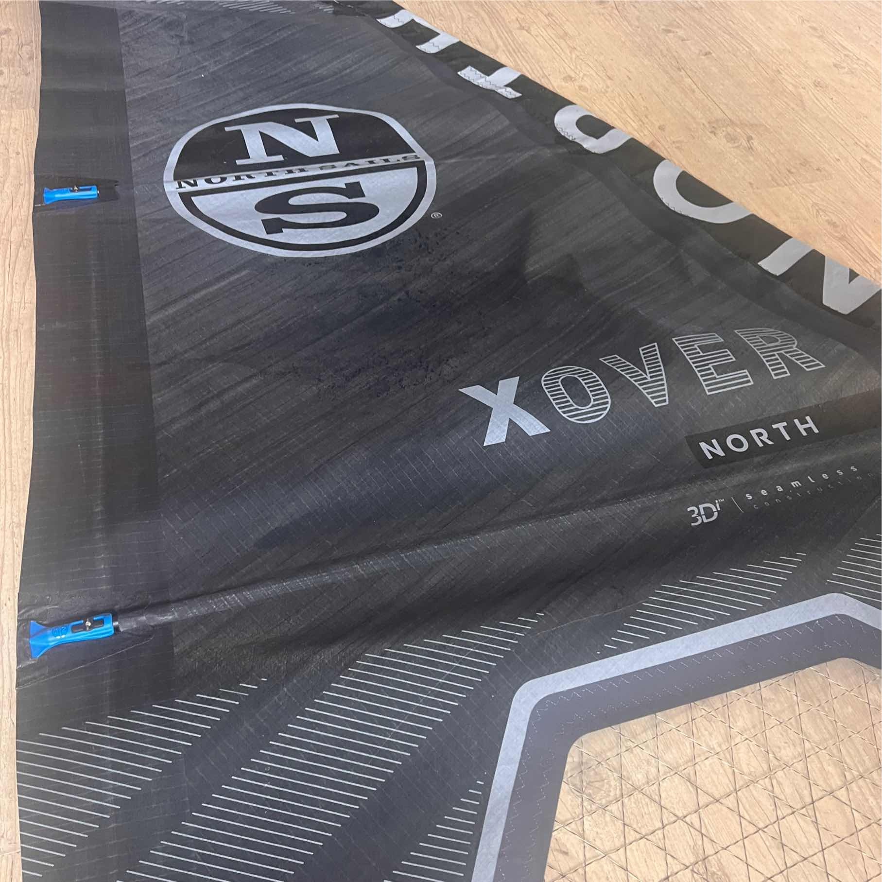 North X-Over 3.7 2023