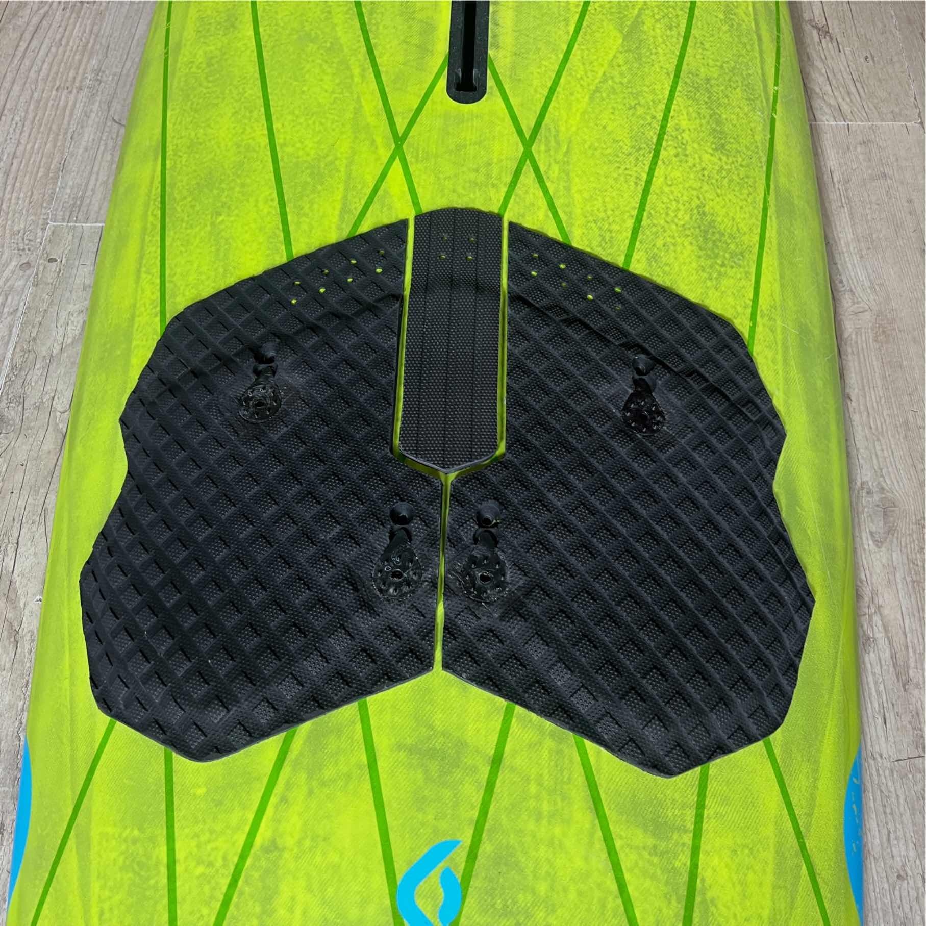 Goya Custom Thruster 4 82