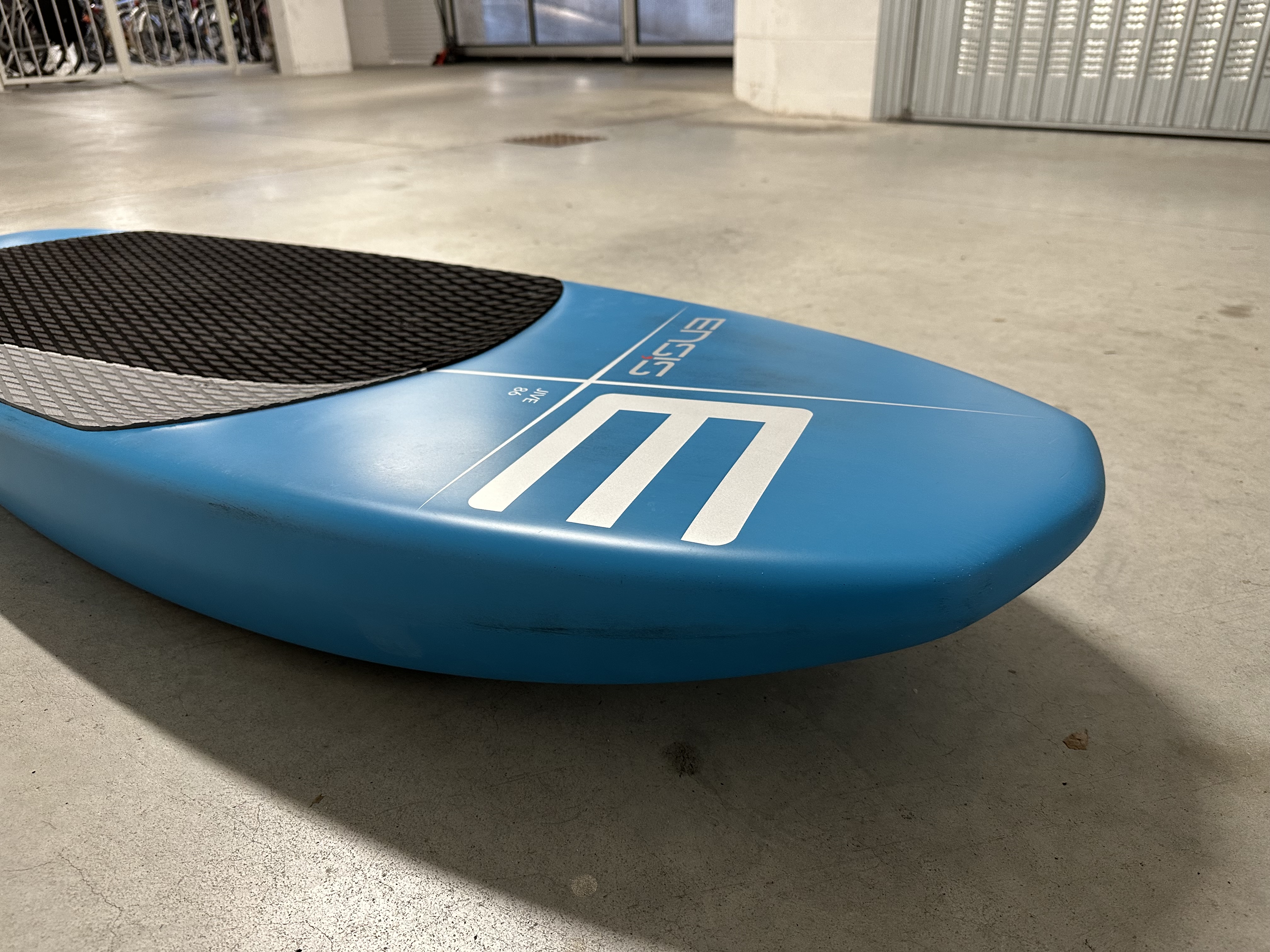 Tavola mid-length Ensis Jive 86 litri per wingfoil e parawing - modello 2025/26