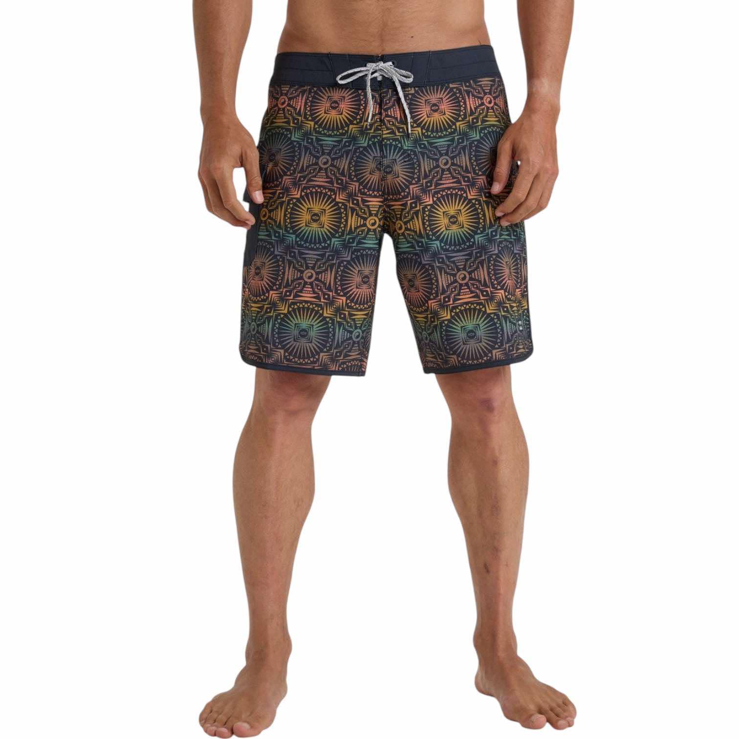 Billabong 73 Theme Pro 18.5'' Boardshorts (33, RAVEN)