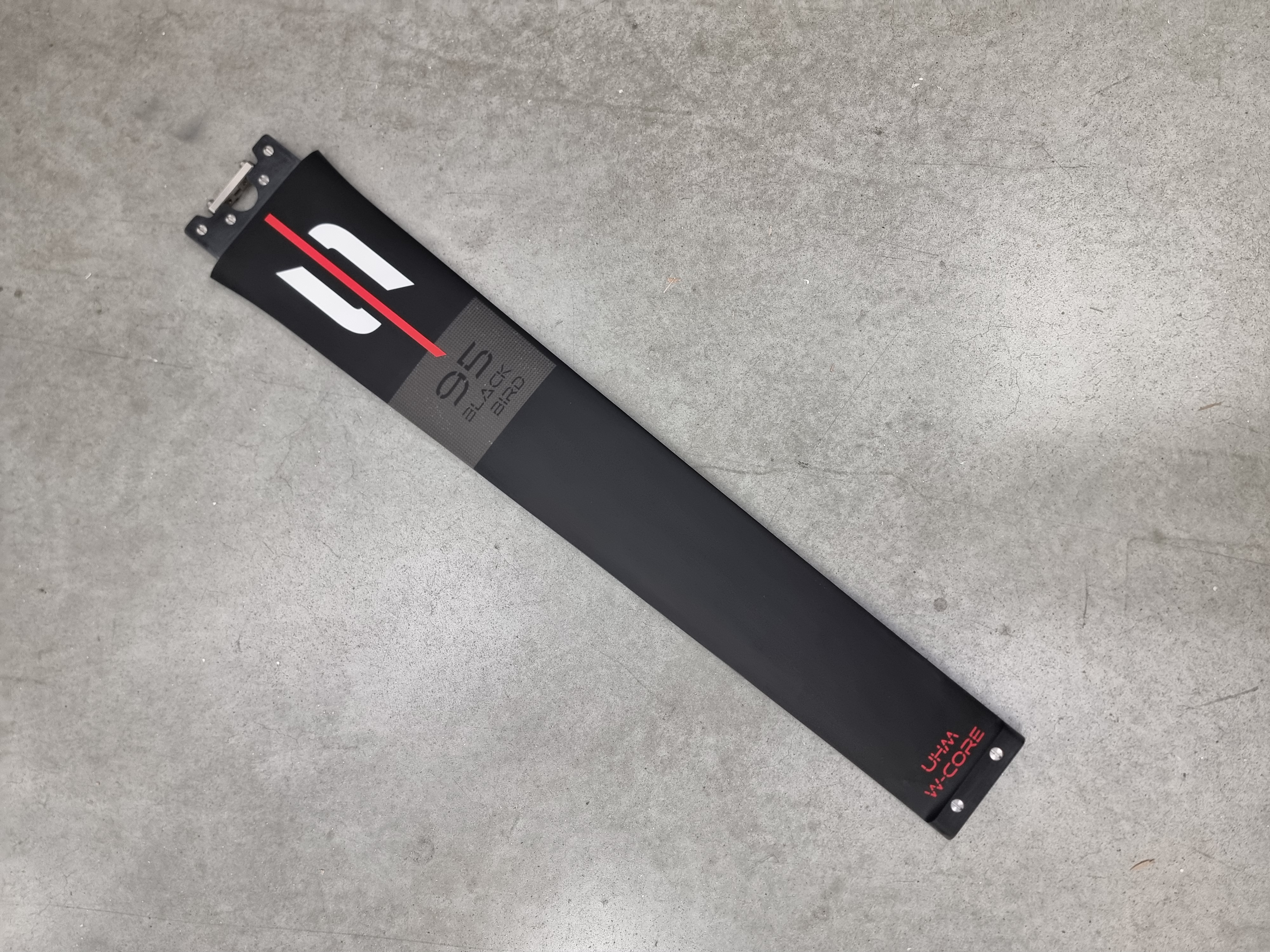 Blackbird 95 Mast + Carbon Plate – B-grade 2026 - ref:020
