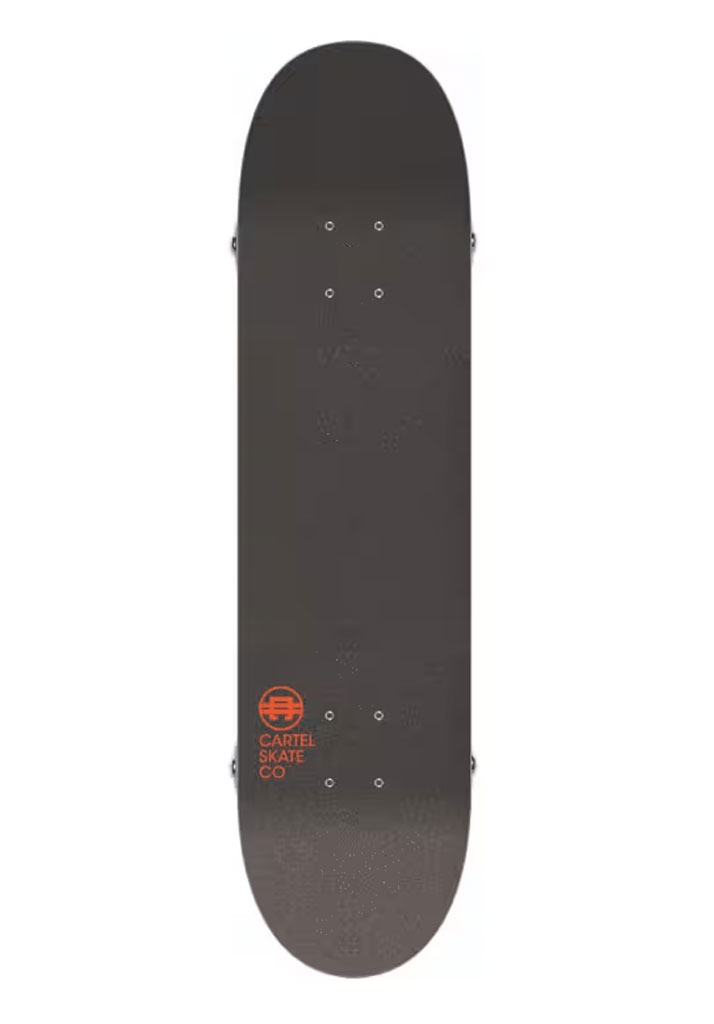 SKATE COMPLETO CARTEL CAMERA CLUB 8.0"