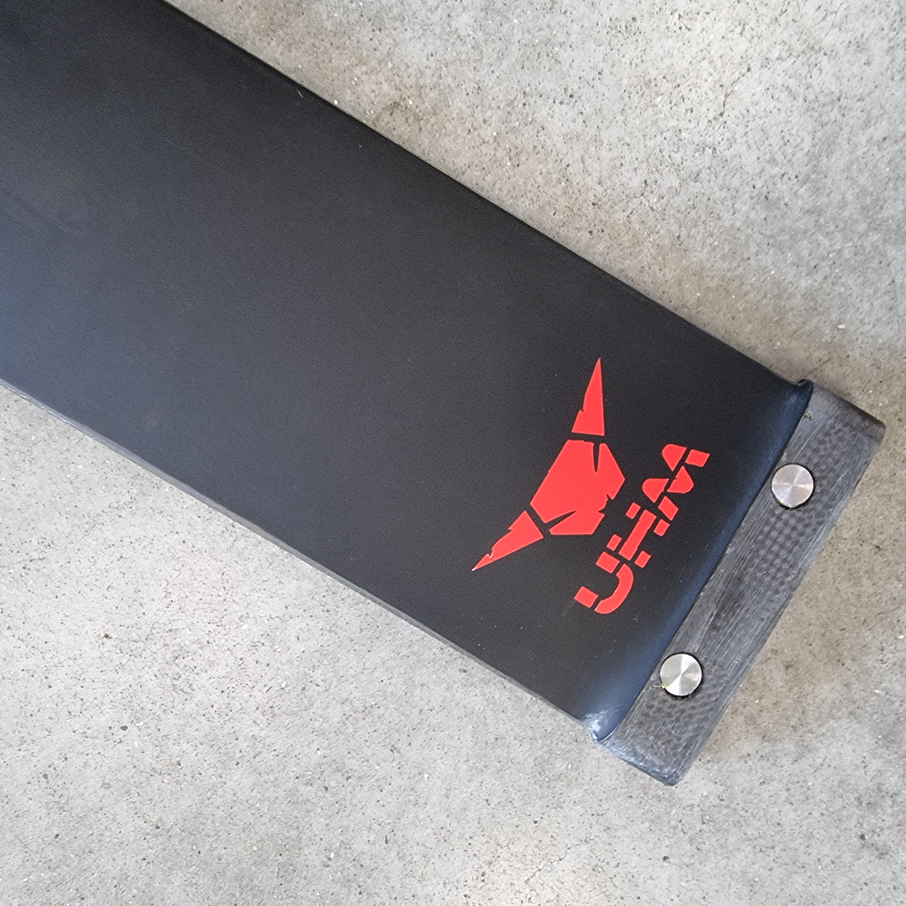 Red Devil 84 UHM Mast (R8) - 2025 restored - ref 0039