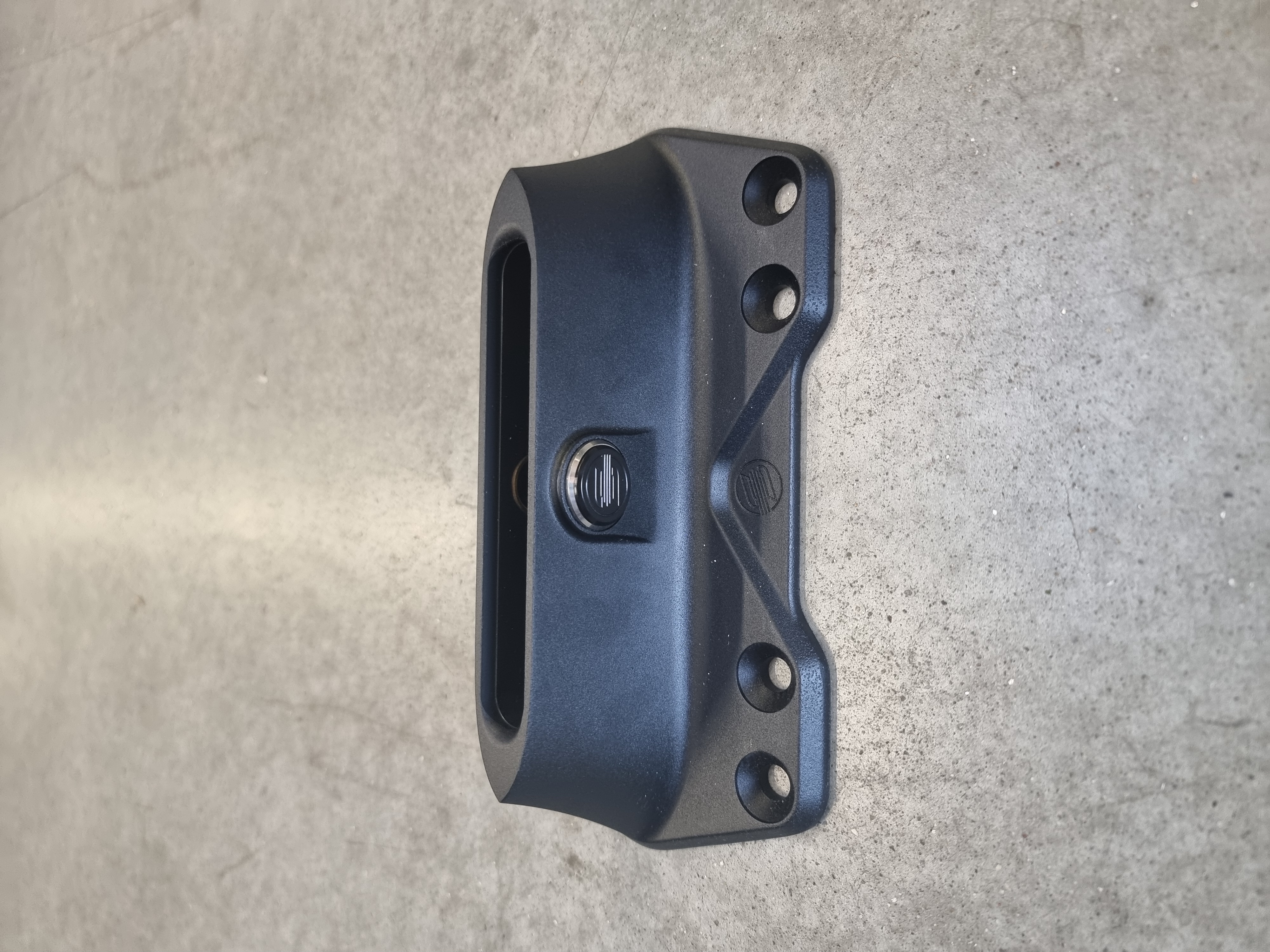 P02K - Aluminum Sabfoil Mast plate - Kraken System