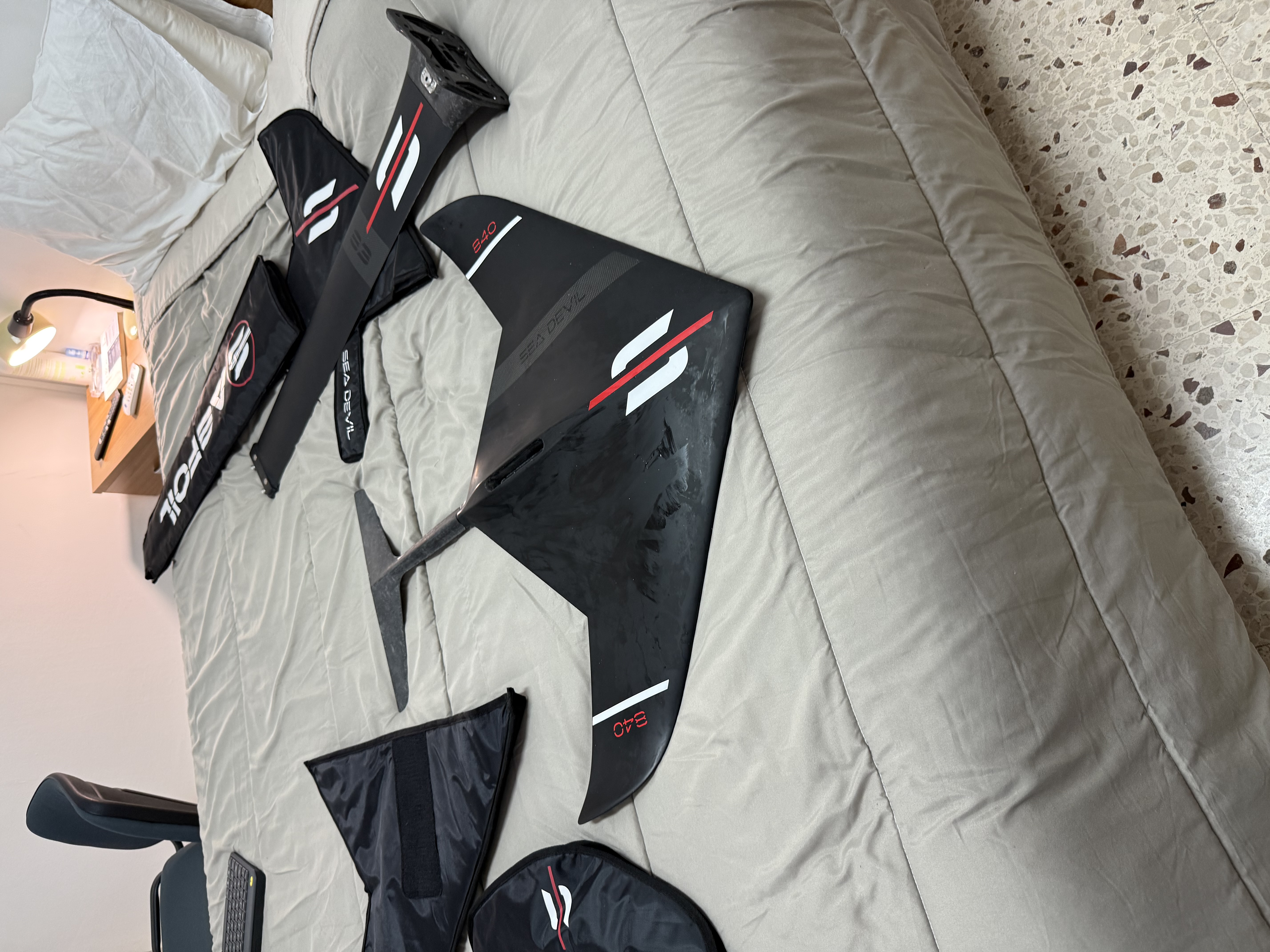 Sabfoil Sea Devil 840 Full Set + Mast Kraken 83 cm + cover