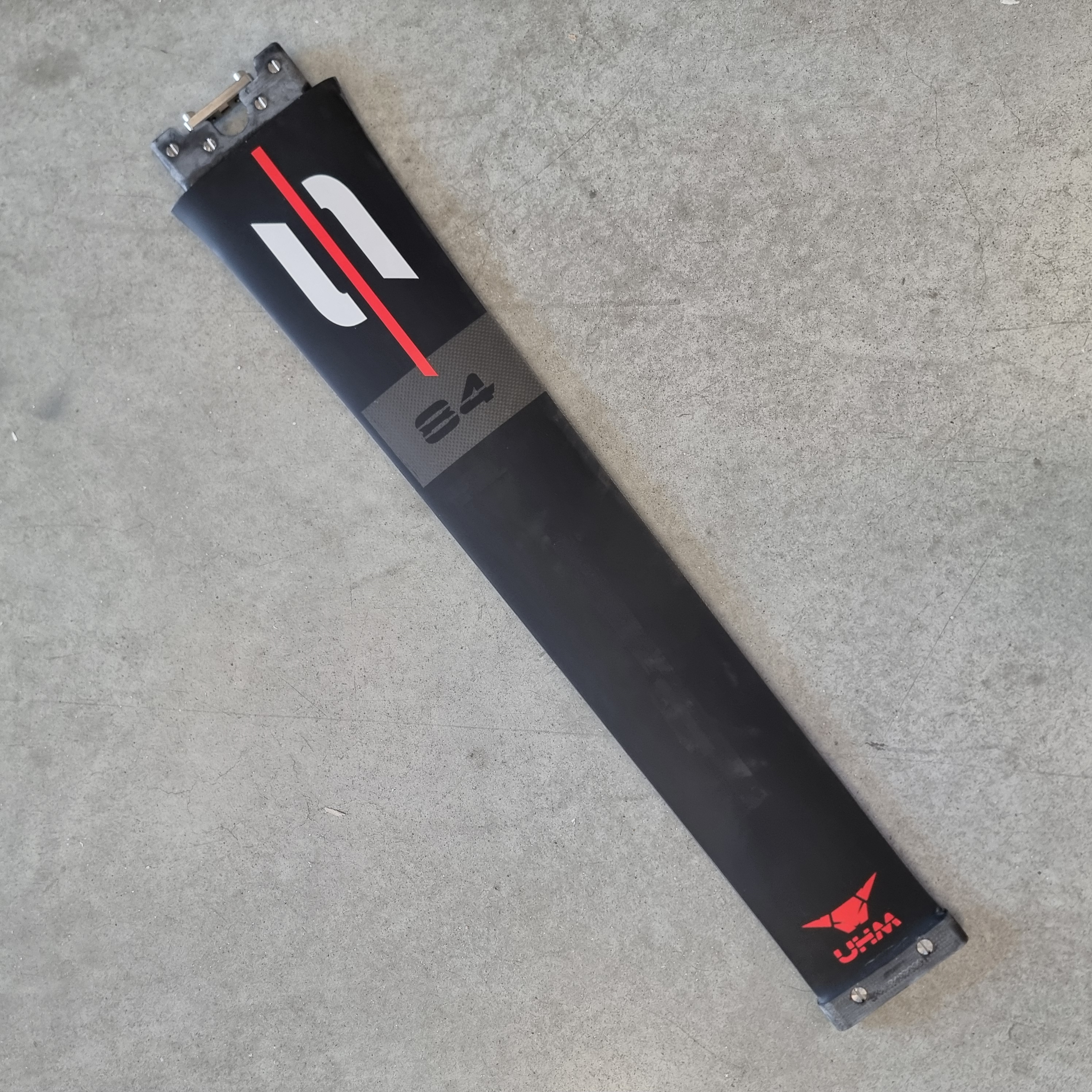 Red Devil 84 UHM Mast (R8) - 2025 restored - ref 0039