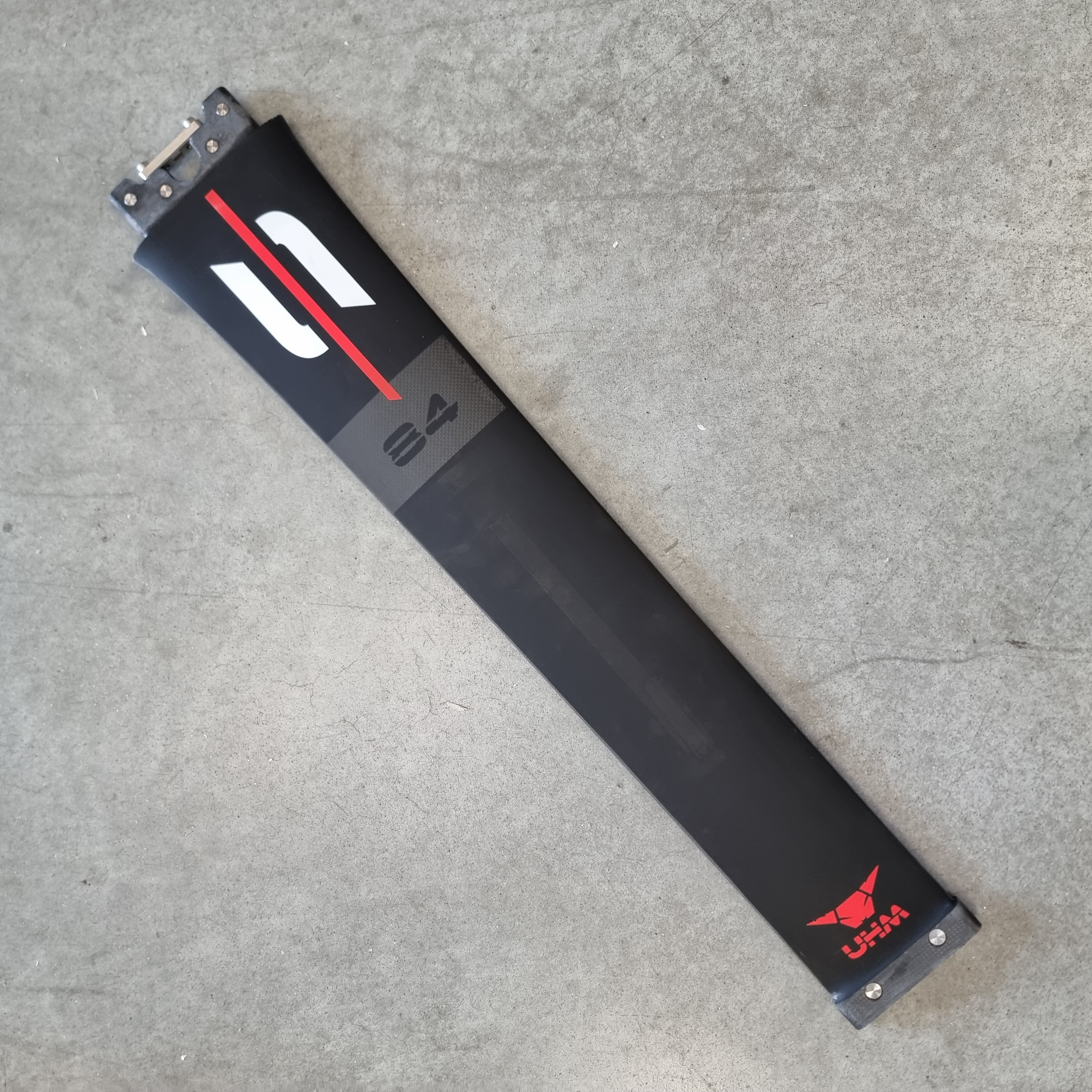 Red Devil 84 UHM Mast (R8) - 2025 restored - ref 0039