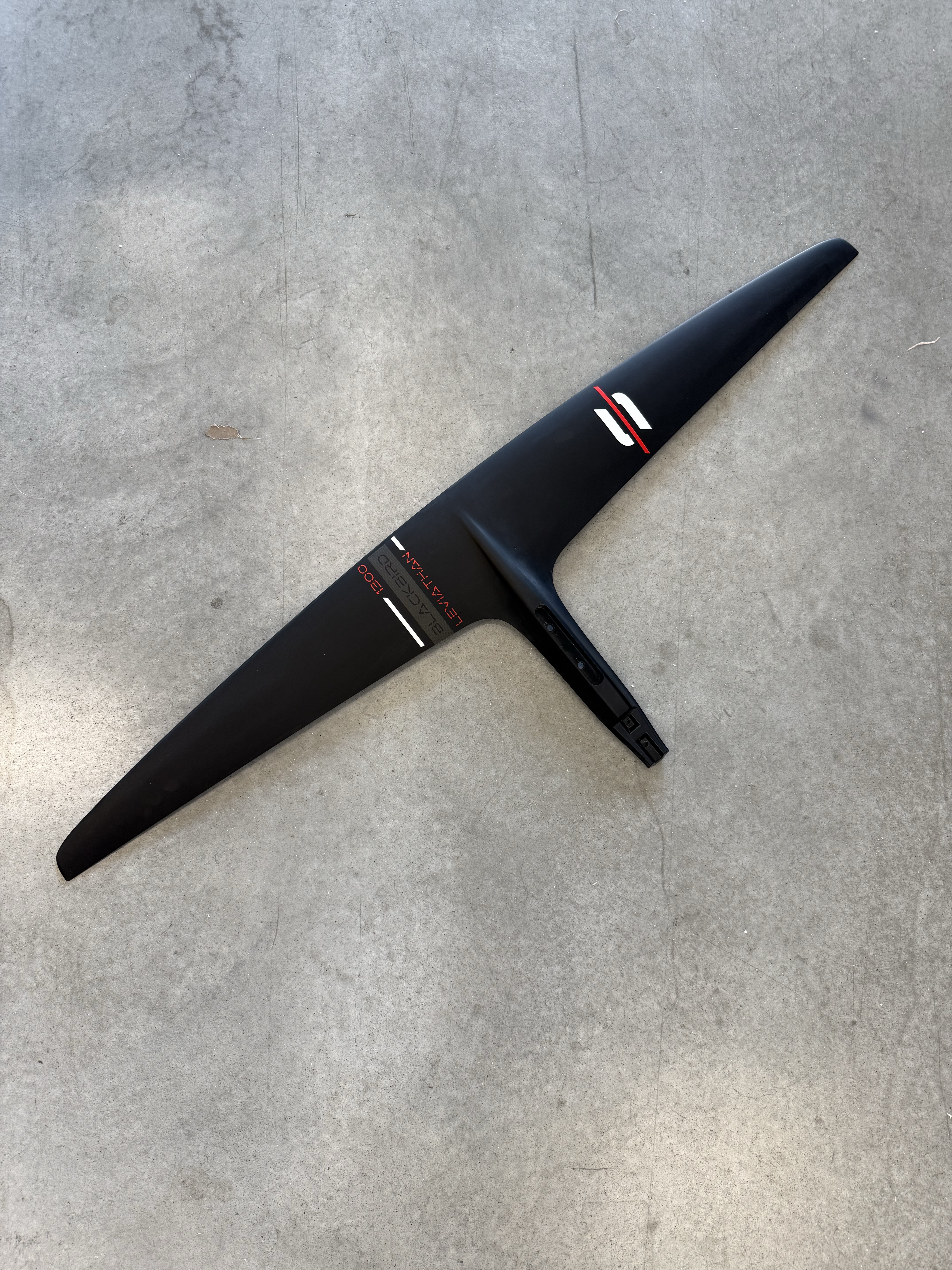 Leviathan 1300 Blackbird - demo gear refurbished 2026
