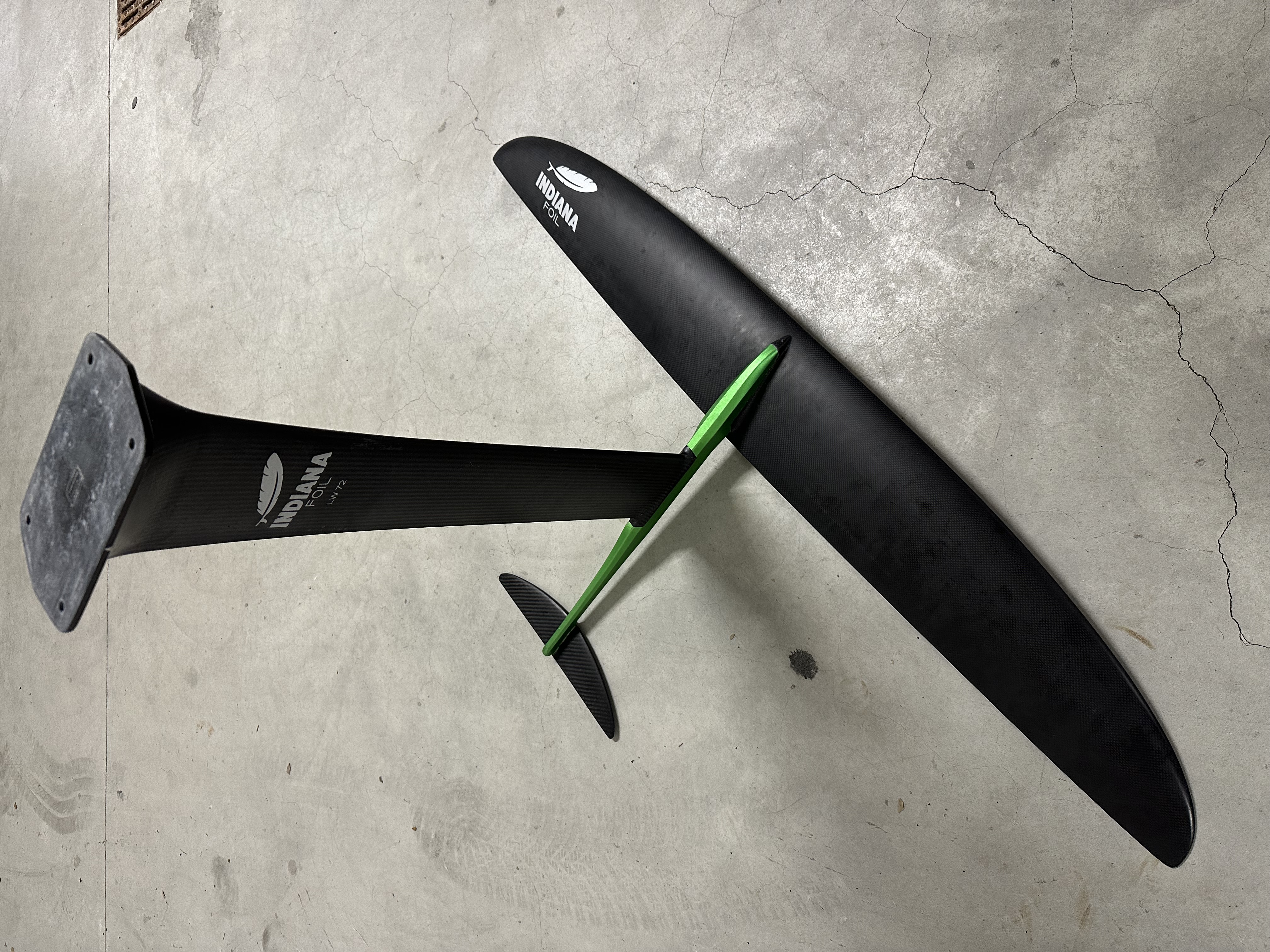 Hydrofoil carbon completo per pumping e wing foil