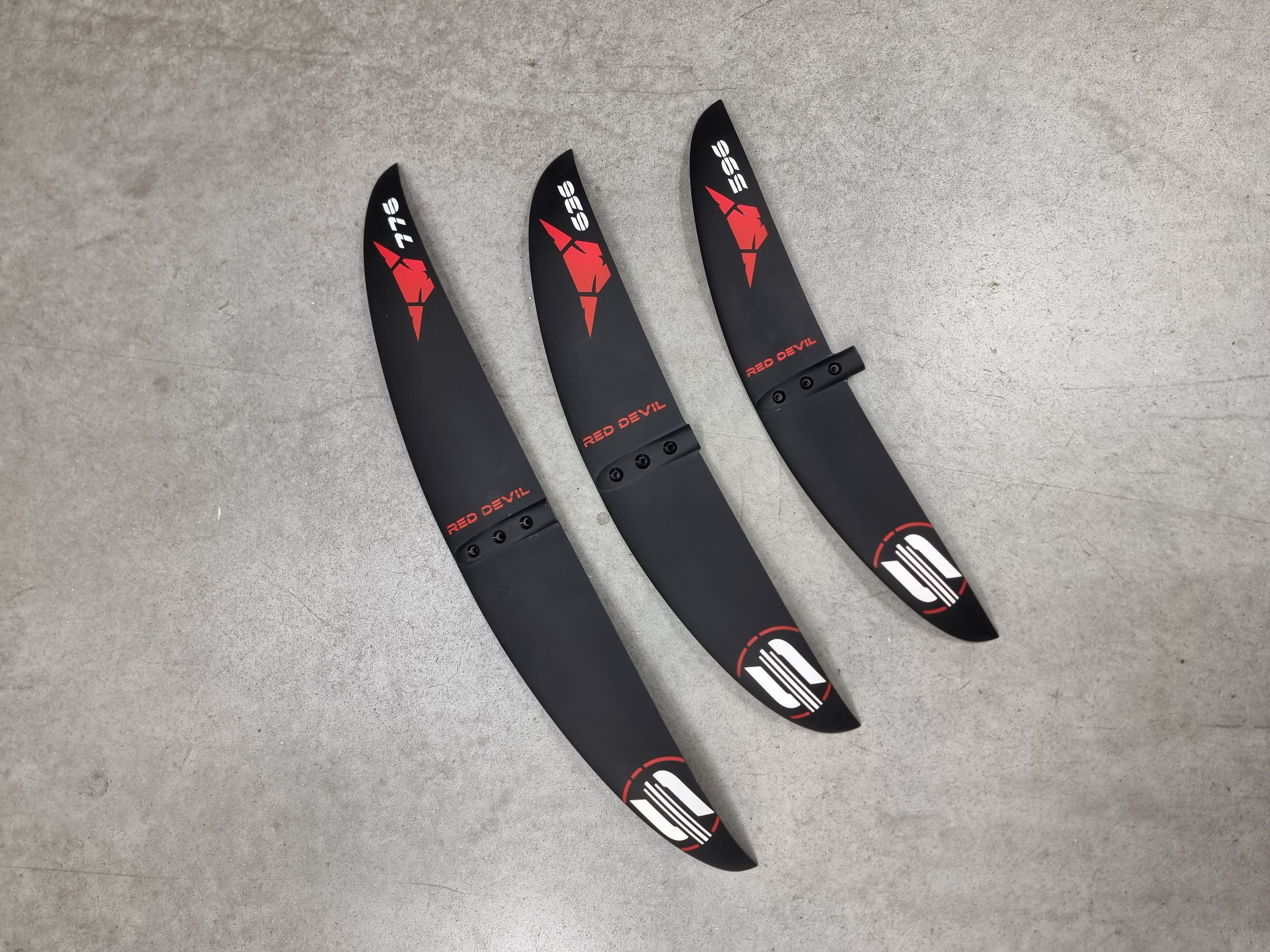 Red Devil 596 + 636 + 776 - Racing Front Wing Set 2023