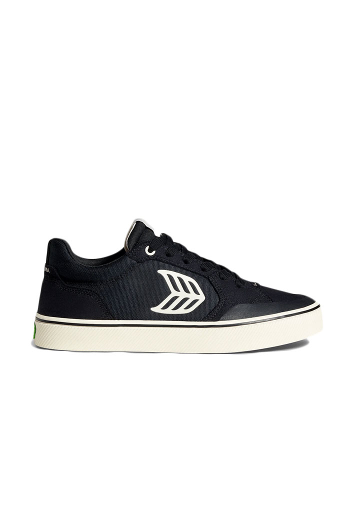 SCARPE SKATE CARIUMA VALLELY PRO BLACK IVORY 42 (Size 42)