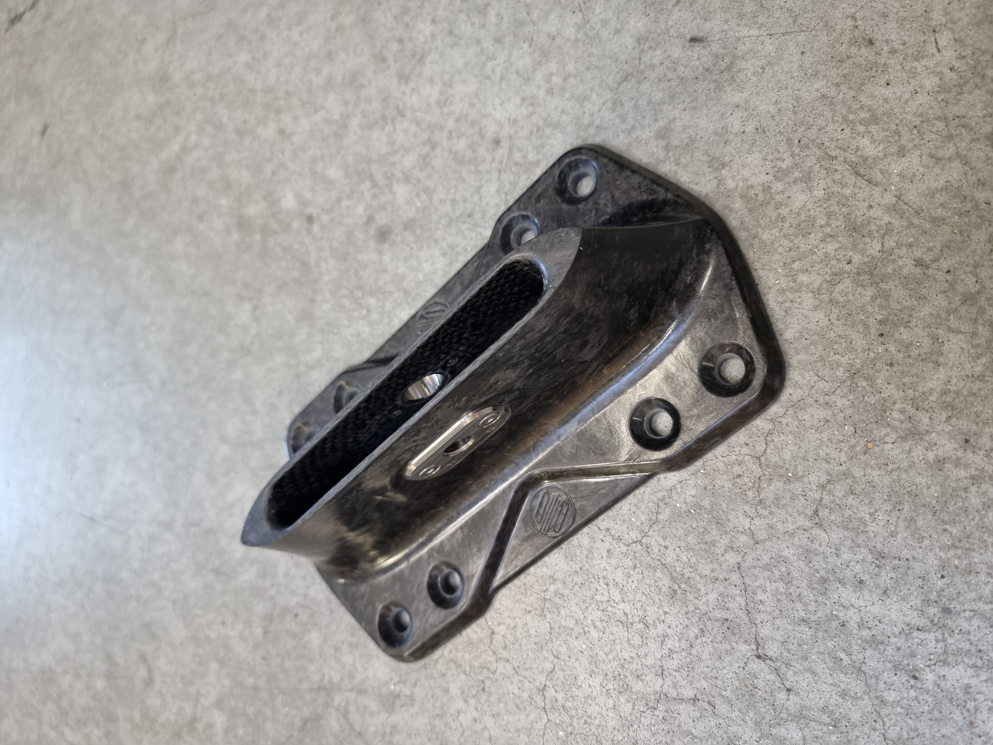 CP02K/Ti Carbon plate NO QUICK RELEASE - B-grade - ref 035